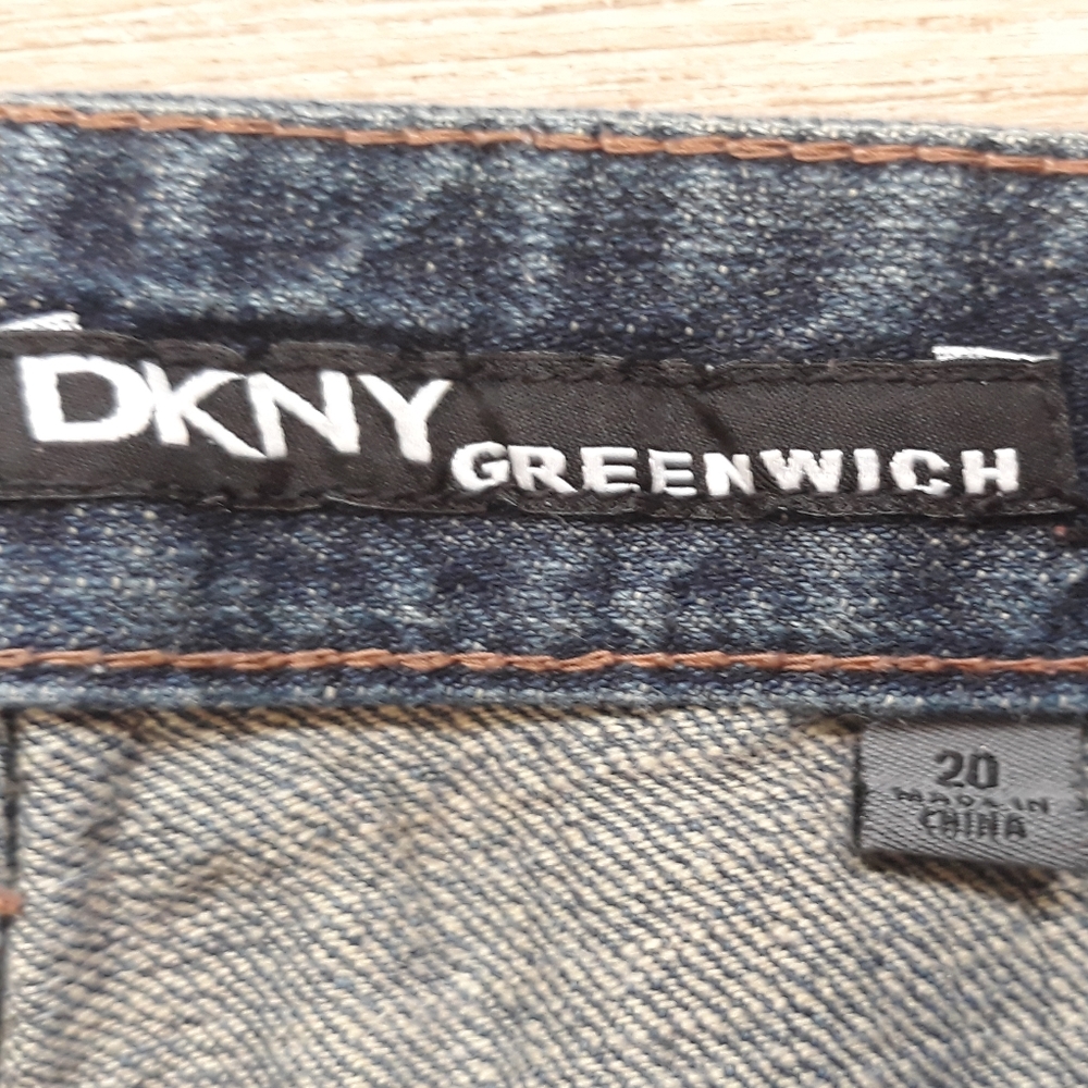 DKNY Greenwhich Distressed Slim Jeans / Size 20 Waist 30" Low Rise Dark Jeans - Picture 5 of 13